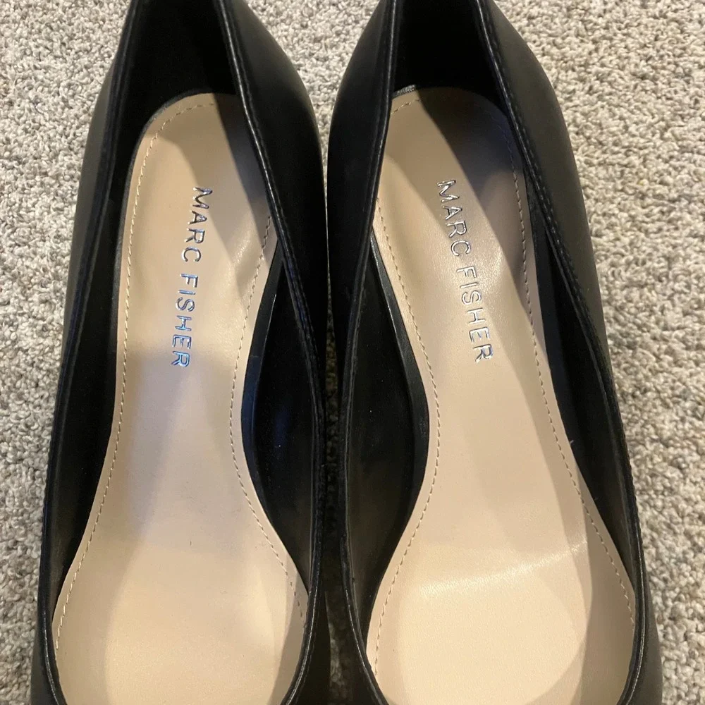 Marc Fisher Alola Black Leather Pointed Toe Stiletto Pumps Heels Womens 6.5M NWB